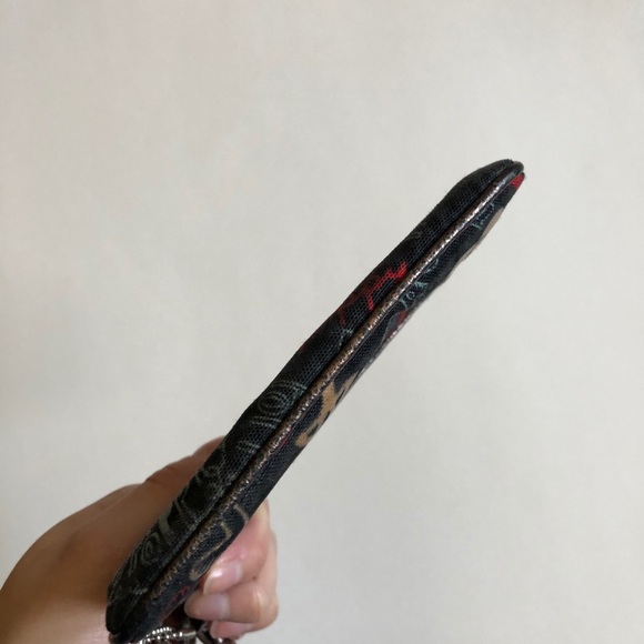 Coach Poppy Limited Edition Grafiti Black Wristlet - Picture 9 of 10